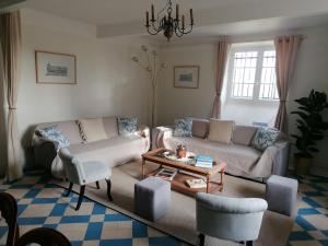 Grand gîte "Le gardien du château de Brocéliande", vue unique sur létang du Pas du Houx
