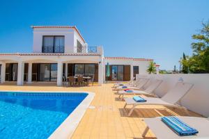 Casa Amora Great holiday Villa in Vale do Milho