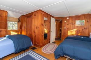 Quintessential Vt Cottage In Manchester Village