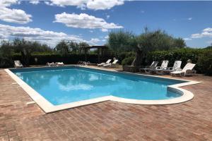 Tranquil location with views of Lake Trasimeno!