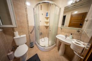 Luxurious Four Bedroom Apartment in Taksim, 4ACs