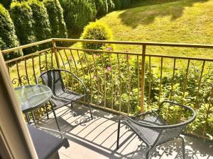 APARTAMENT USTROŃ PONIWIEC NIEOPODAL CZANTORII dwie sypialnie, osobna kuchnia, ogrodzony parking