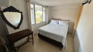 Acomodação Bicentenária - qrts parte baixa da casa - Rua Casa da Ópera