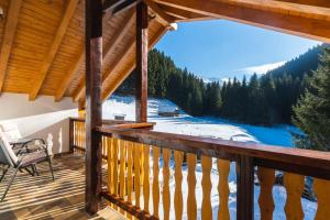 Roads End Moieciu De Sus