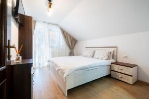 Roads End Moieciu De Sus