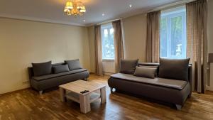 Riverside Embassy apartment Huge with free parking