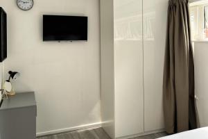 Apartment - Sleeps 2 & Free Parking