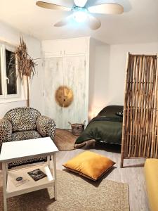 Appartements T1 coeur de Toulon ideal entre le port et la gare : photos des chambres