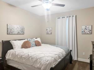 Bungalow BlissYour Luxurious Home Away from Home