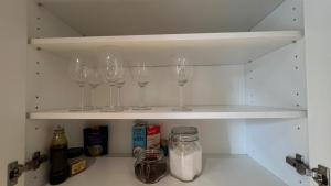 Riverside Embassy apartment Huge with free parking