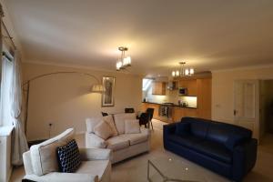 Stylish Bracknell Top Floor Apartment - 3-star hotels in Bracknell