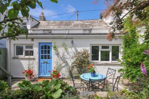2 Porthilly Cottages
