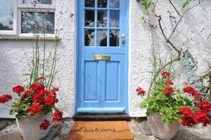 2 Porthilly Cottages