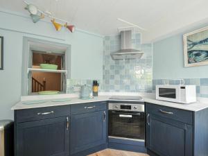 2 Porthilly Cottages