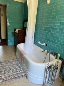 B&B / Chambres d'hotes Villa Magdala Arts & Residence : photos des chambres