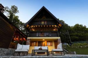 Tomeks Holiday Home