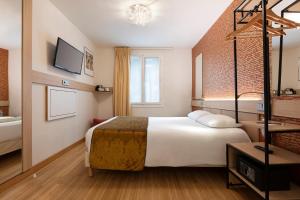 Hotels Hotel Hor Les Lumieres : photos des chambres