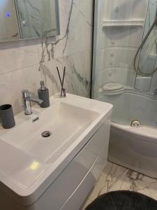 Villa Pinea by LunaSol