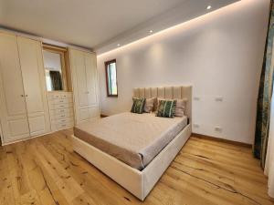 Villa Pinea by LunaSol