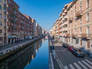 I-Host Apartment - Pavia 10