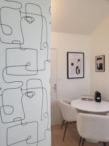 Appartements Appartement Gratte-Ciel 4p Chek in H24 : photos des chambres