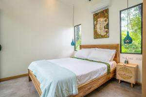 Anusara Dream Villa with Pool & AC