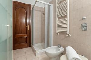 Ampia casa su due piani, a pochi minuti dai Navigli e metro