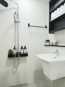 Gonghangdong Every moment