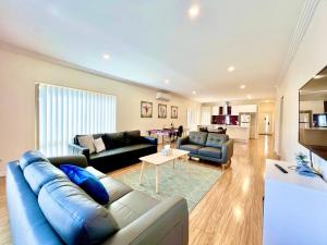 3br 2 Bth No Stairs Aircon Big Athelstone Home