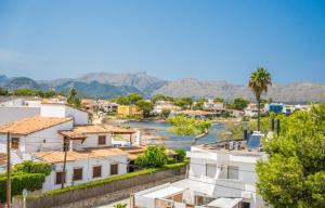 Traumhafte Villa Violeta am Meer für 8 Gäste
