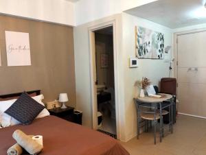 The Chic Studio at 150 Near NAIA Terminal 3