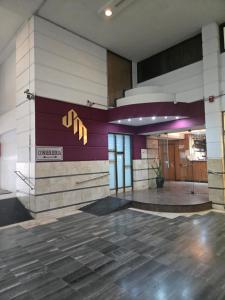 LUMINOSO ESTUDIO EN PISO 9 Confort y Seguridad en el Microcentro