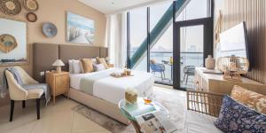 Frank Porter - Seven Hotel & Aprtments