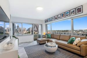 Bridgeview - Luxury, World Class Harbour Views