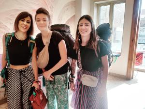 Premium Homestay Near Banke Bihari Ji with Power Backup-Free WiFi-Washing Machine in 1BHK