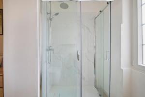 Modern Studio in Alameda