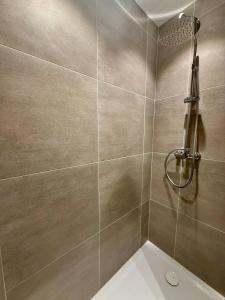 The Modern Nest - Jourdan