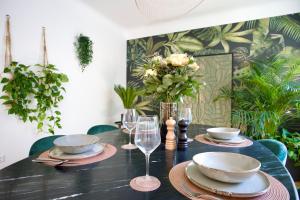 2-Bd Apartment (͡* ‿ ͡*) with a private SAUNA