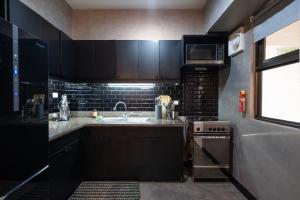 Functional stay near airport, business districts