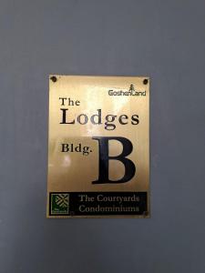 Amelies 2BR Place Baguio Balcony Mountain View