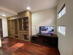 Habitación con baño privado en casa compartida