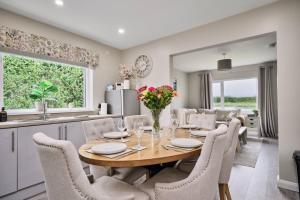 Ardenlee House 4 Bedroom Nestled Property Management Short Lets And Serviced Accommodations