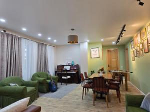 Summer House with Private Pool