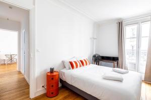 GuestReady - Cosy retreat steps from Sacré Coeur