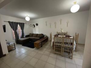 Dúplex cerca del Aeropuerto y Terminal de Ómnibus