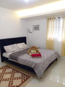 Transient house in deca clark