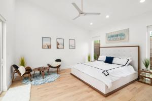 Dallas Luxury Modern House by Dallas Love Airport