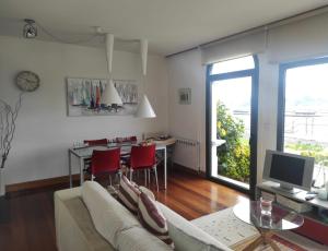 Edificio Tudor un mirador al Cantábrico