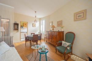 Appartements Au Petit Bonheur Proche Centre et Lac : photos des chambres