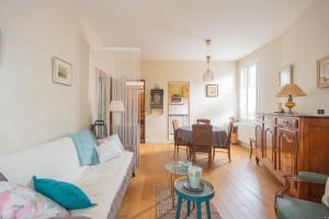 Appartements Au Petit Bonheur Proche Centre et Lac : photos des chambres